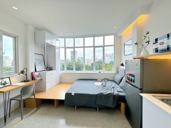 Luxury Double Room | Individually decorated, individually furnished, desk, laptop workspace