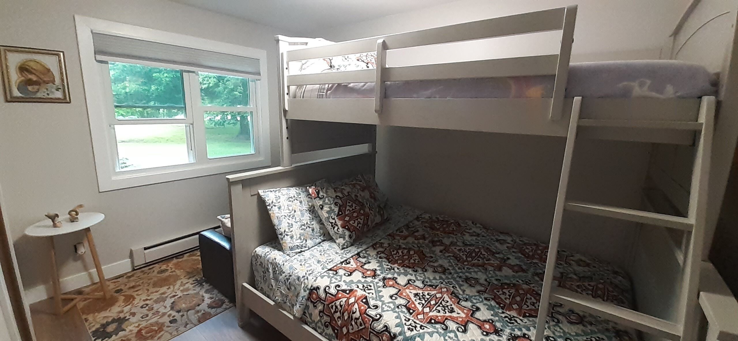 4 chambres, fer et planche à repasser, lit parapluie, Wi-Fi gratuit