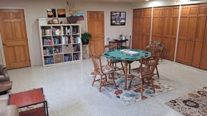 Interior - Cozy ranch house located six minutes from downtown Wisconsin Dells. (Wisconsin Dells)