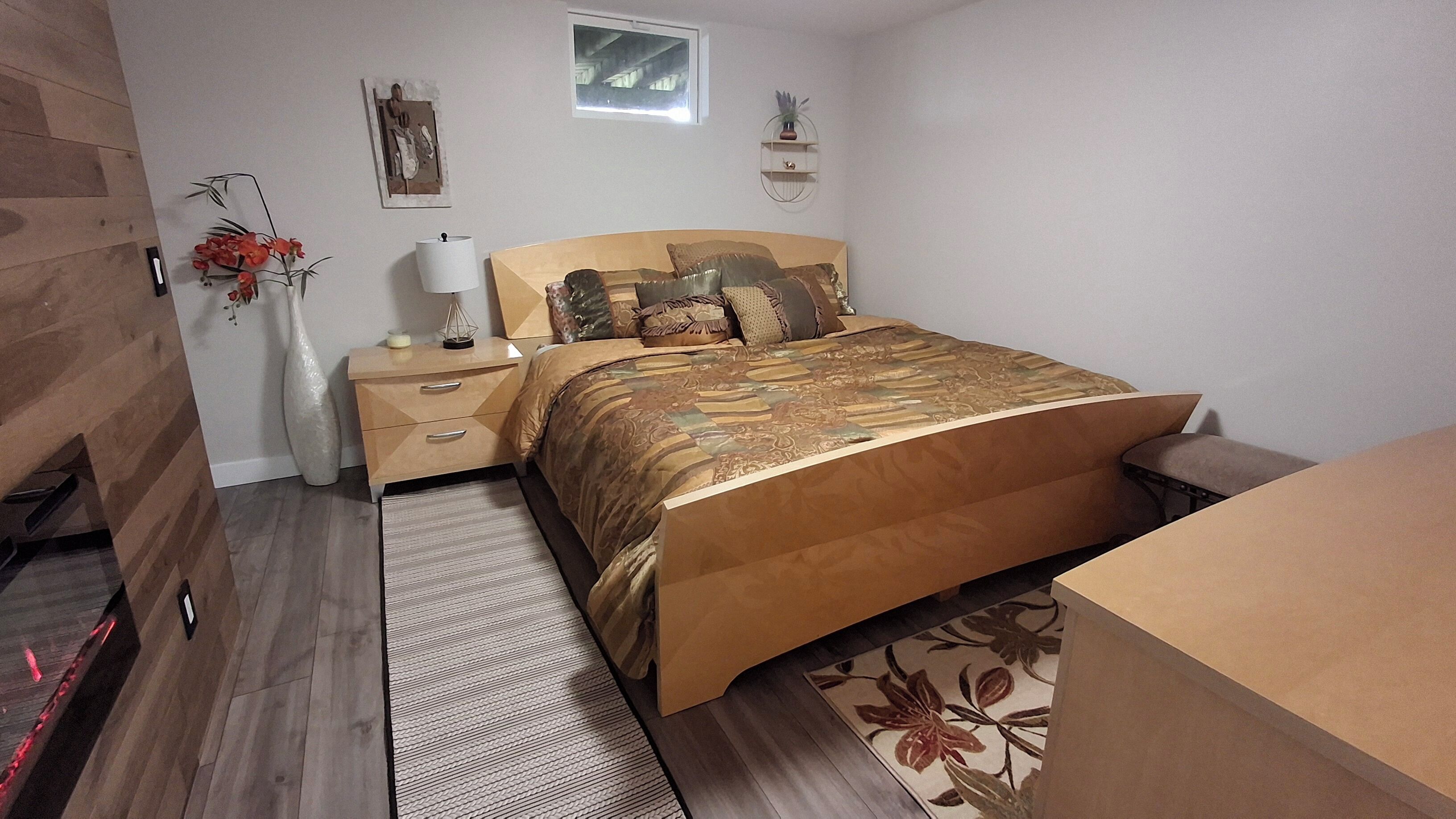 4 bedrooms, iron/ironing board, travel crib, free WiFi