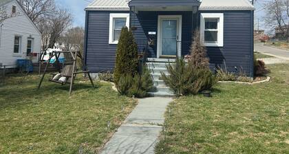 Entire home with privacy close to hiking trails sleeps8
