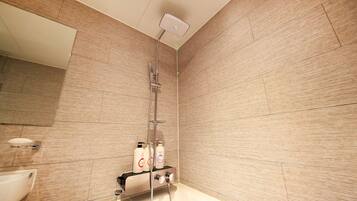 Habitación Signature, 1 cama doble | Baño | Ducha y cabezal de ducha tipo lluvia