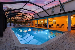 A heated pool - Private Beach, Pool Table, Heated Saltwater Pool - A Grand Oasis- Roelens Vacations (Cape Coral)