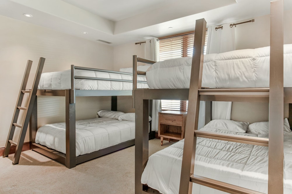 2 Minute Walk To Cascade Lift Luxury Penthouse Condo With Photo Inspiration