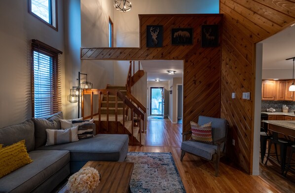 Smart TV, chimenea, videojuegos y reproductor de DVD 