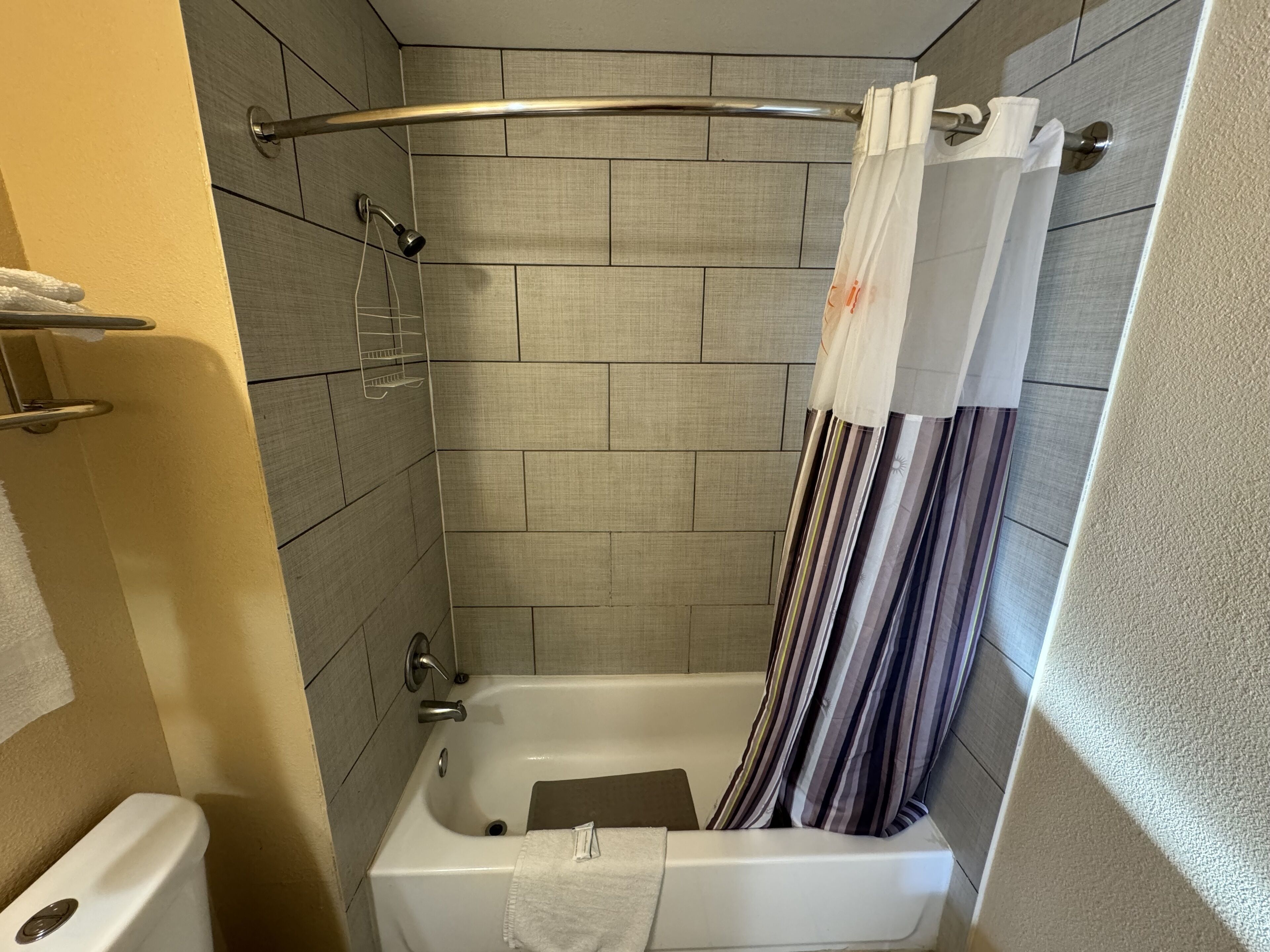 타월, 비누, 샴푸, 화장지