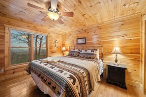 3 bedrooms, WiFi, bed sheets - Cabin with Appalachian Mountain Views (Boone)