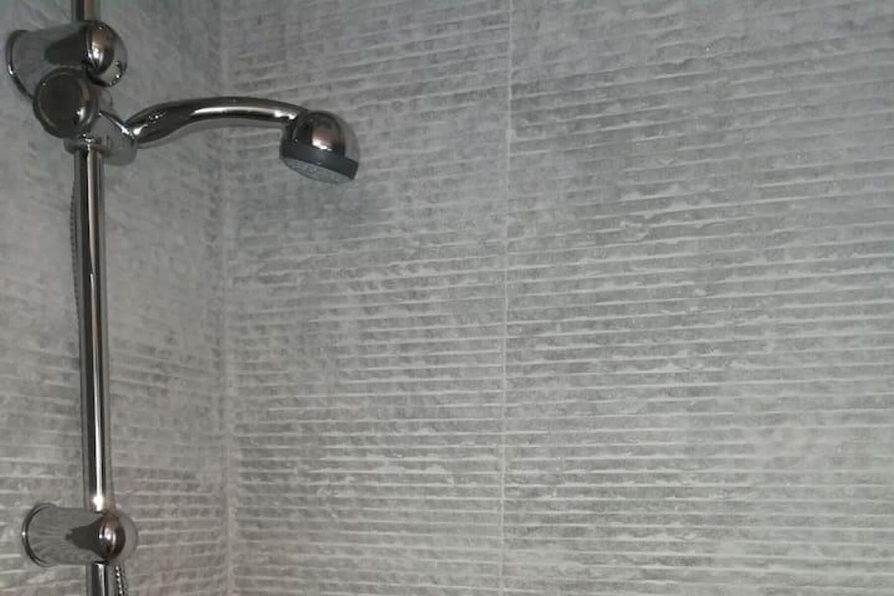 تجهيزات دش، مجففات شعر، مناشف، شامبو