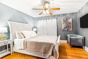 3 bedrooms, iron/ironing board, travel cot, free WiFi