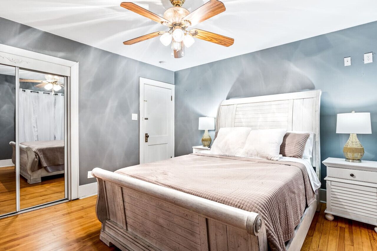 3 makuuhuonetta, silitysrauta/-lauta, vauvan matkasänky, ilmainen Wi-Fi