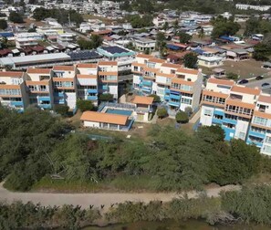 Exterior - Lovely Condo 3 min walk to Combate Beach, with pool, WIFI (Pole Ojea)