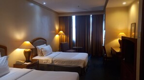 Habitación Deluxe con 2 camas individuales | Wifi gratis y ropa de cama