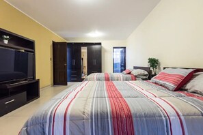 4 bedrooms, iron/ironing board, free WiFi, bed sheets
