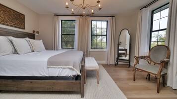 3 多间卧室、办公桌、熨斗/熨衣板、旅行婴儿床