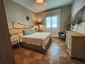 4 soverom, strykejern/-brett, wi-fi og sengetøy