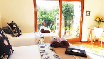 2 bedrooms, in-room safe, desk, iron/ironing board