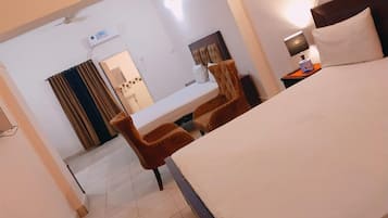 Family Double Room | Iron/ironing board