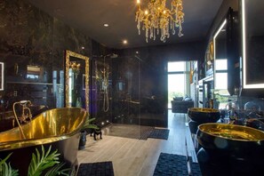 Hair dryer, towels, soap, shampoo - Plaisir d'Eymet (EYMET)