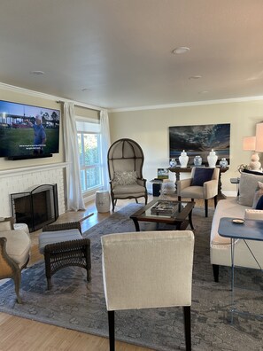 TV connectée, cheminée