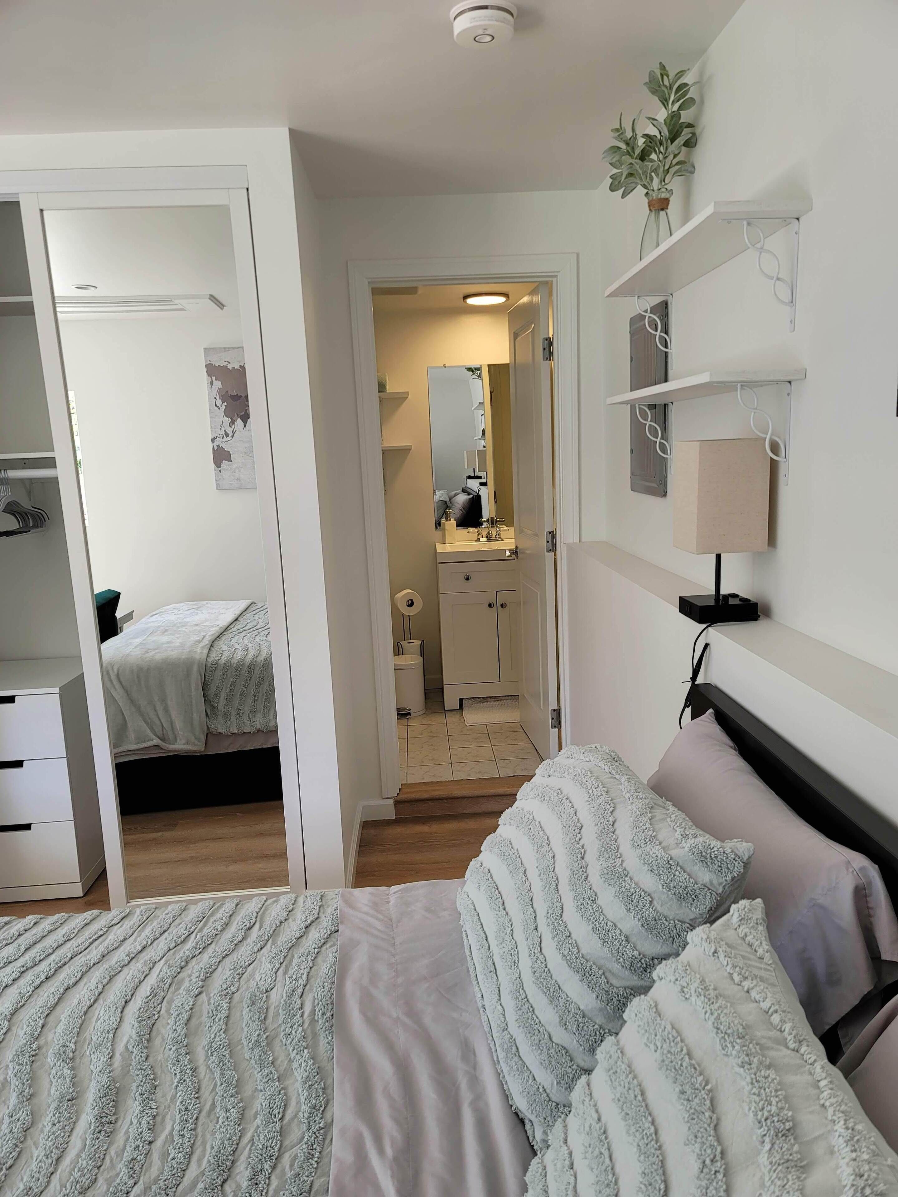 Comfortable cottage 1 mile from the beach