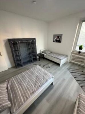 2 Schlafzimmer, WLAN
