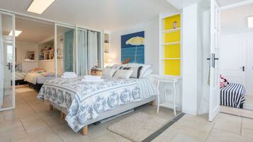 6 slaapkamers, een strijkplank/strijkijzer, gratis wifi, beddengoed