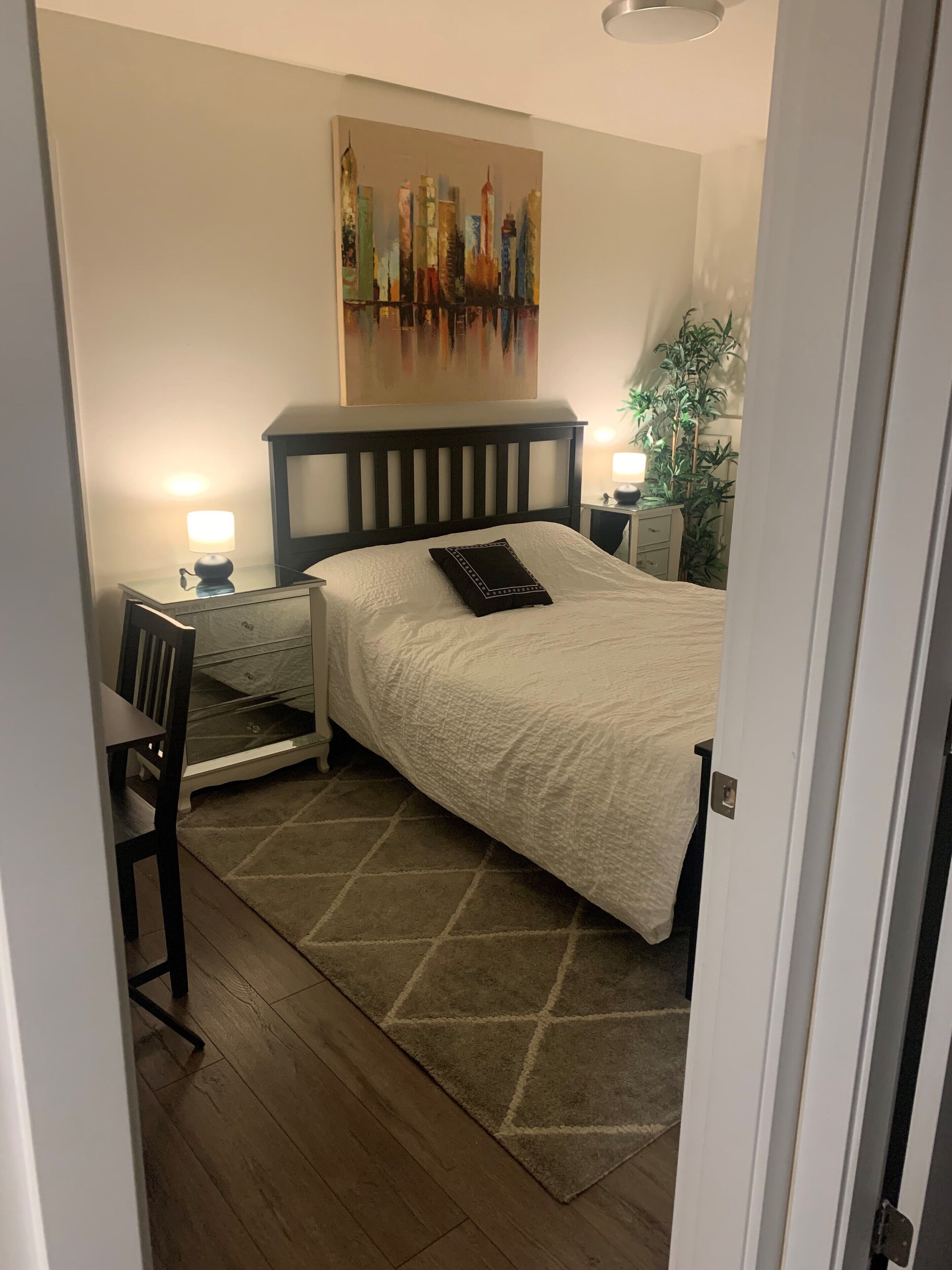 2 bedrooms, desk, iron/ironing board, travel crib