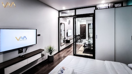 Ropa de cama de alta calidad, colchones con pillow-top y minibar