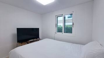 Basic Double Room (1) | Free WiFi