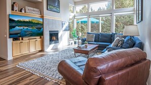 House, Multiple Beds (Whispering Creek) | Interior - Whispering Creek (Redmond)