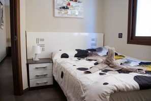 2 chambres, accès Internet, draps fournis