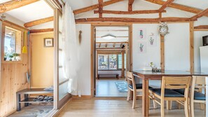 Basic Room, 2 Bedrooms (Bakkatchae(Solitary)) | 2 bedrooms, free WiFi - Jeju Motungedoljib Dogchaepension (Jeju City)