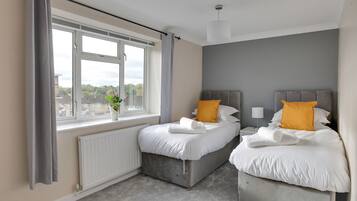 Comfort Apartment | 1 bedroom, hypo-allergenic bedding, individually decorated
