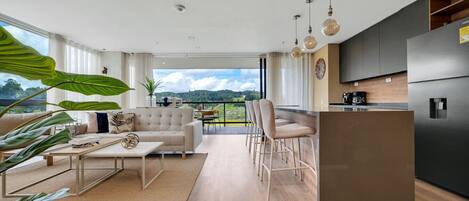 智能电视、办公室