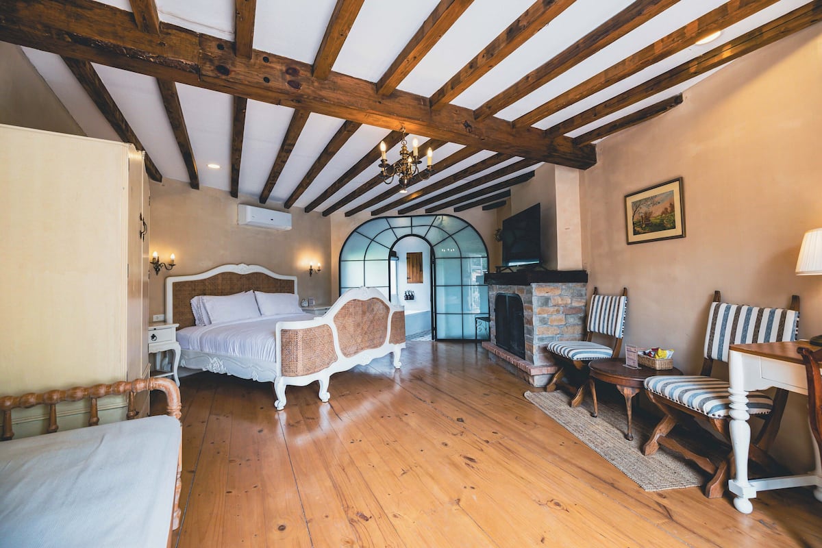 Bistro Superior | 迷你吧、房內夾萬、書桌、免費 Wi-Fi