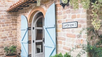 Lotus Villa | Minibar, in-room safe, desk, free WiFi