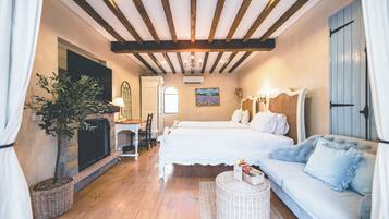 Pool Villa Double Twin | Minibar, in-room safe, desk, free WiFi