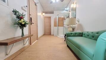 家庭小屋, 2 間臥室 | 客廳 | 101 厘米LED 電視連有線電視頻道、電視、收費電影