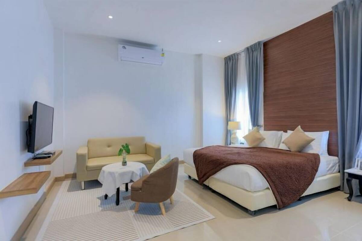 4 habitaciones, muebles diferentes, wifi gratis y ropa de cama