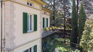 Front of property - Villa Romantica (Lucca)