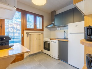 Fridge, microwave, dishwasher