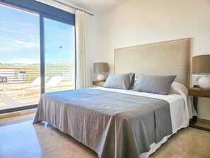 3 quartos, ferros/tábuas de passar roupa, Wi-Fi de cortesia