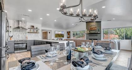 Sedona Uptown Digs: Spacious luxury home with stunning red rock views, sleeps 9.