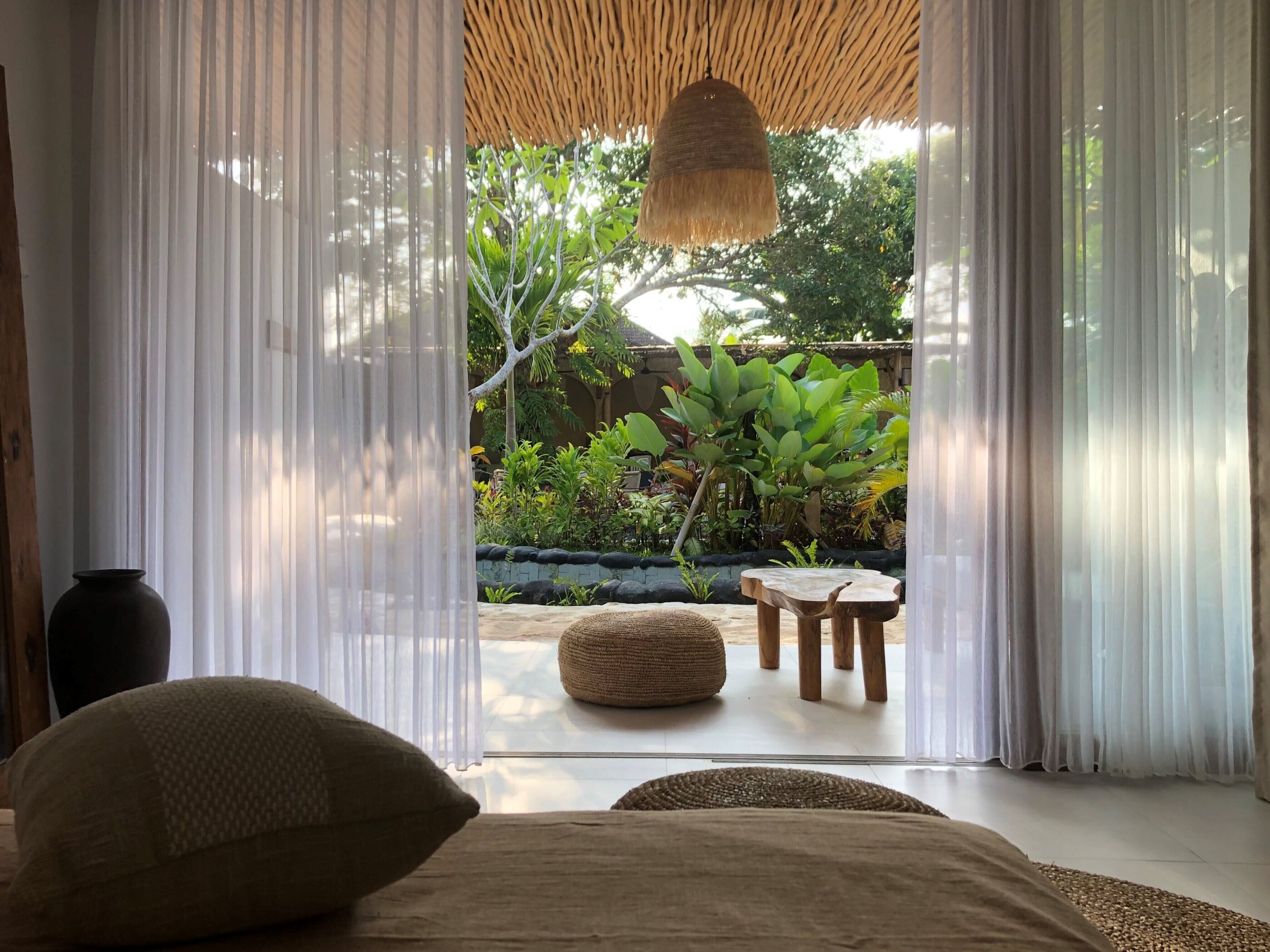 Standard Room, 1 Queen Bed, Pool View | Individually decorated, individually furnished, blackout curtains