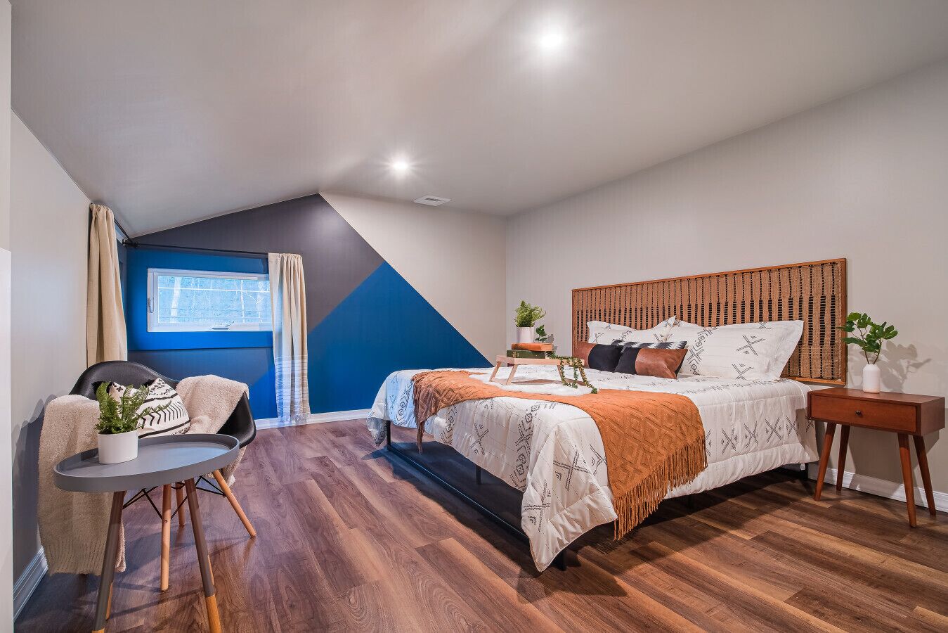 3 Schlafzimmer, Schreibtisch, Bügeleisen/Bügelbrett, Reisekinderbett