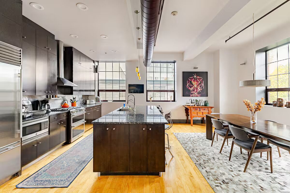 冰箱、微波炉、烤箱、炉灶