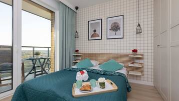 1 bedroom, desk, iron/ironing board, WiFi