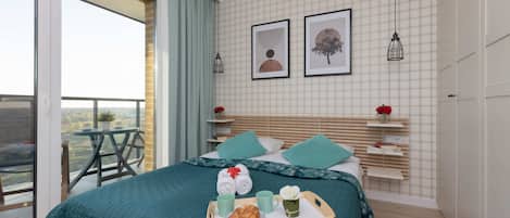 1 bedroom, desk, iron/ironing board, WiFi