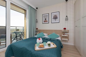 1 chambre, bureau, fer et planche à repasser, Wi-Fi