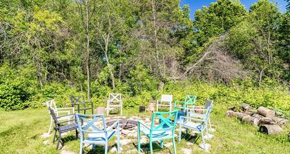 LARGE LAKEFRONT HOME ON LAKE PETENWELL WITH VOLLEYBALL COURT